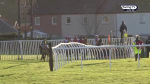 Video preview image for Kelso 14:40 - racingtv.com/freetrial Mares' Handicap Hurdle (Qualifier) (5)