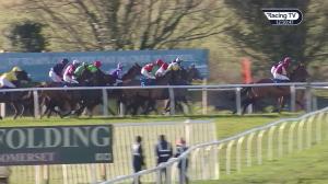 Video preview image for Wincanton 12:50 - Towergate Caravan Insurance  Handicap Hurdle (3)