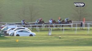 Video preview image for Wincanton 15:35 - Healthy Pets Chase (Novices' Limited Handicap) (4)
