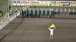 Video preview image for Kempton Park 18:45 - 32Red Handicap (4)