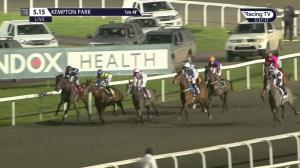 Video preview image for Kempton Park 17:15 - 32Red On The App Store Novice Stakes (5)