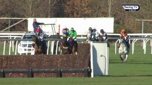 Video preview image for Kempton Park 14:40 - Matchbook Casino Handicap Chase (4)