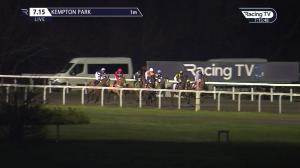 Video preview image for Kempton Park 19:15 - 32Red Handicap (Qualifier) (4)
