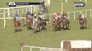 Video preview image for Sandown Park 15:30 - Join Racing TV Now 'National Hunt' Novices' Hurdle (4)