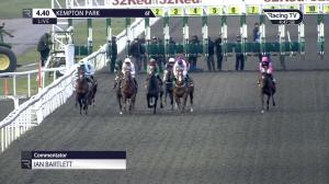 Video preview image for Kempton Park 16:40 - 32Red On The App Store Novice Stakes (5) (Div 1)