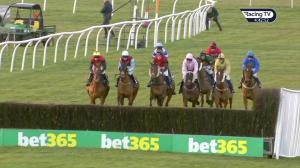 Video preview image for Huntingdon 16:40 - Download The Mansionbet App Handicap Chase (5)