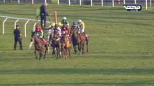 Video preview image for Kempton Park 16:45 - 888Sport Take 'Em On Standard Open National Hunt Flat (5)