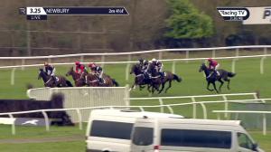 Video preview image for Newbury 15:25 - Rr Elite 'National Hunt' Novices' Hurdle (4)