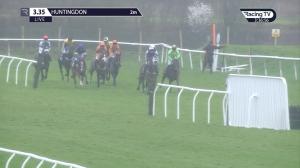 Video preview image for Huntingdon 15:35 - Follow @racingtv On Twitter Handicap Hurdle (4)