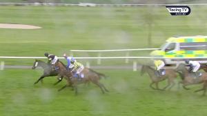 Video preview image for Wincanton 16:55 - Star Sports In The App Store Now Novices' Handicap Chase (4)