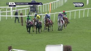 Video preview image for Sandown Park 14:30 - Queen Elizabeth The Queen Mother Memorial Amateur Riders' Handicap Hurdle (Military Amateur Riders) (Sponsored By Annington) (4)