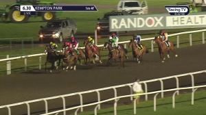 Video preview image for Kempton Park 18:30 - 100% Profit Boost At 32redsport.com Handicap (5) (Div 1)