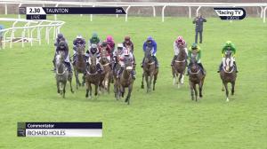 Video preview image for Taunton 14:30 - William Hill 3 Bet Boosts Per Day Handicap Hurdle (5)