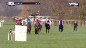 Video preview image for Taunton 17:40 - William Hill Betting TV Mares' Standard Open National Hunt Flat (5)