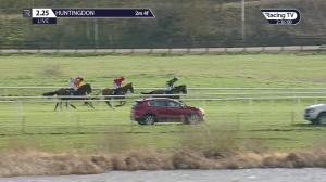 Video preview image for Huntingdon 14:25 - Download The Star Sports App Now! Handicap Chase (5)