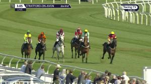 Video preview image for Stratford-on-Avon 15:05 - Get Value On Course Handicap Chase (3)