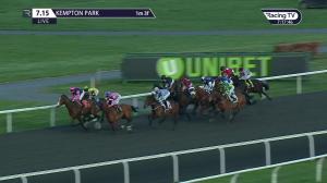 Video preview image for Kempton Park 19:15 - 32Red Handicap (Qualifier) (4)