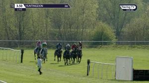 Video preview image for Huntingdon 15:50 - Join Racing TV Now Handicap Hurdle (4)
