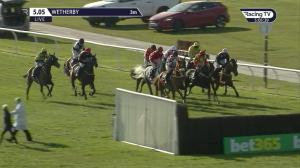 Video preview image for Wetherby 17:05 - Invest With tippertidoo.com Handicap Chase (3)