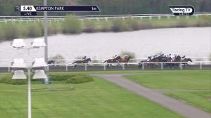 Video preview image for Kempton Park 17:40 - 32Red Handicap (Qualifier) (4)