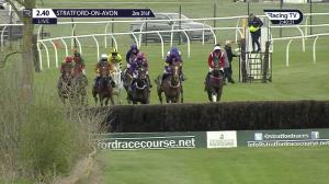 Video preview image for Stratford-on-Avon 14:40 - Inspire Racing Club Mr Bow-Tie Man Novices' Handicap Chase (4)