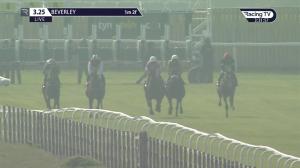 Video preview image for Beverley 15:25 - Follow Us On Twitter @beverley_races Handicap (4)
