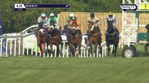 Video preview image for Beverley 16:35 - Happy 70th Birthday My Special Mum Kathie Handicap (3)