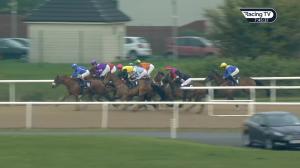 Video preview image for Dundalk 19:45 - Crowne Plaza Race & Stay Apprentice Handicap 