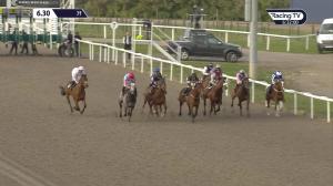 Video preview image for Chelmsford City 18:30 - Irish Lotto At totesport.com Handicap (3)