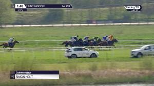 Video preview image for Huntingdon 13:40 - Mansionbet Conditional Jockeys' Handicap Hurdle (4)