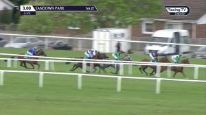 Video preview image for Sandown Park 15:00 - Bet365 Classic Trial (Group 3) (1)