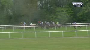 Video preview image for Haydock Park 16:50 - Betway Edge Green Handicap (2)