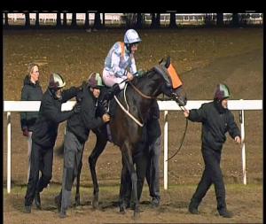 Video preview image for Chelmsford City 18:45 - Irish Lotto At totesport.com Handicap (2)