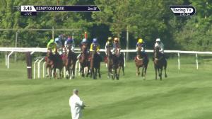 Video preview image for Kempton Park 15:45 - Matchbook Casino Novices' Handicap Hurdle (4)