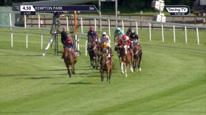 Video preview image for Kempton Park 16:50 - Matchbook Vip Handicap Hurdle (4)