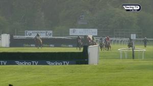 Video preview image for Perth 19:35 - Holiday Inn Express 20th Anniversary Handicap Chase (5)