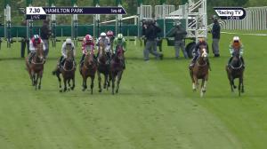 Video preview image for Hamilton Park 19:30 - Palmaris Services Braveheart Handicap (3)