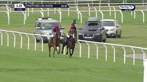 Video preview image for Stratford-on-Avon 14:25 - Stratford Parks Novices' Hurdle (4)