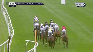 Video preview image for Stratford-on-Avon 17:55 - stratfordparks.co.uk Standard Open National Hunt Flat (5)