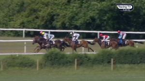 Video preview image for Goodwood 16:20 - Bet In Play On The Betfair Exchange Handicap (2)