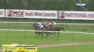Video preview image for Haydock Park 17:10 - Amix Handicap (3)