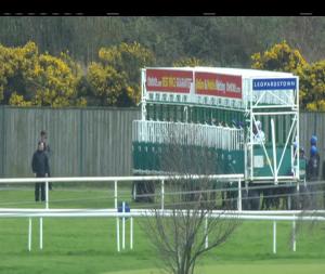 Video preview image for Leopardstown 15:30 - Irish Stallion Farms European Breeders Fund Fillies Maiden