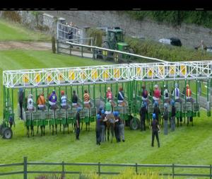 Video preview image for Killarney 17:00 - International Hotel Killarney Handicap