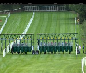 Video preview image for Tipperary 19:55 - Buy Tickets Online @tipperaryraces.ie Maiden 
