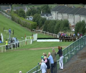 Video preview image for Tramore 14:40 - Tramore Amusement & Leisure Park Handicap Hurdle 