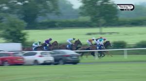 Video preview image for Fairyhouse 20:30 - Fairyhouse Special Offers Fillies Maiden 