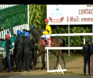 Video preview image for Dundalk 19:00 - Dundalk Stadium - Light Up Your Night Apprentice Handicap (Div 2) 