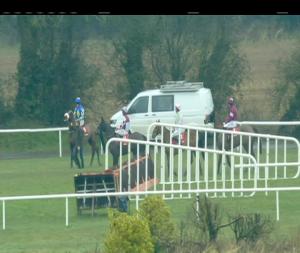 Video preview image for Navan 14:20 - Ladbrokes Ireland Boyne Hurdle (Grade 2)