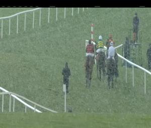 Video preview image for Punchestown 15:45 - www.punchestown.com Hunters Chase