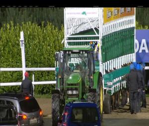 Video preview image for Dundalk 19:30 - Racing Post Apprentice Maiden